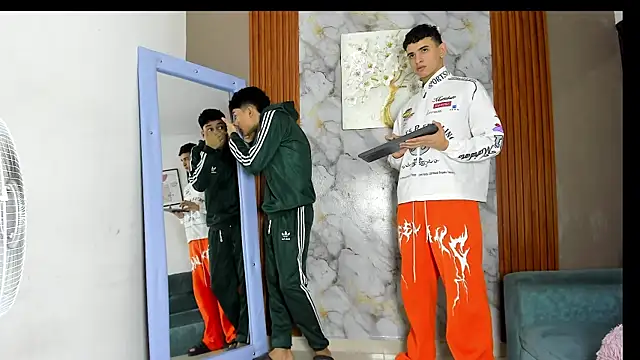 KING_OFF_BOYS webcam show