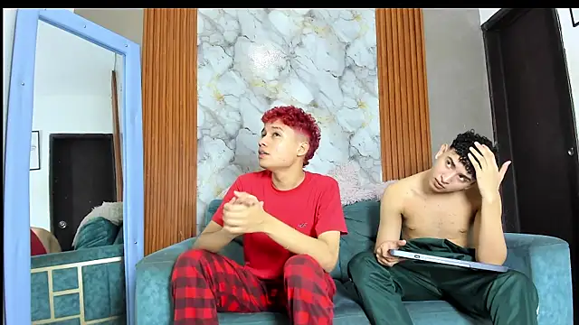 KING_OFF_BOYS Adlı Modelin Web Kamerası Şovu