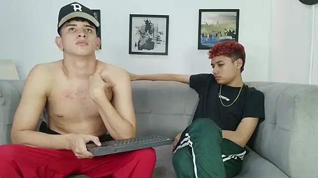 KING_OFF_BOYSn Webbikameraesitys