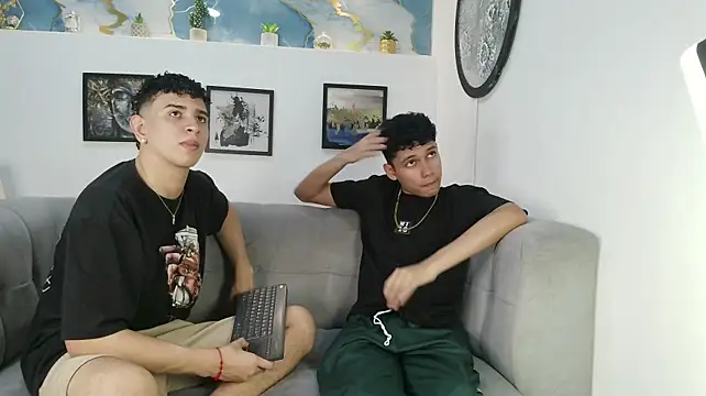 KING_OFF_BOYS Show Webcam