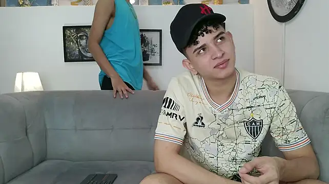 KING_OFF_BOYSn Webbikameraesitys
