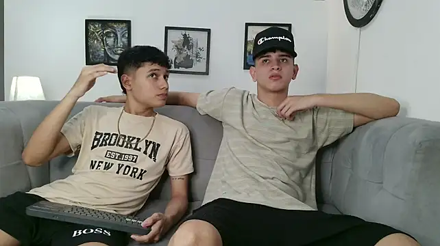 KING_OFF_BOYS Webcam-Show