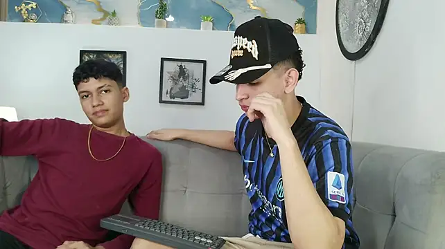 KING_OFF_BOYS Adlı Modelin Web Kamerası Şovu