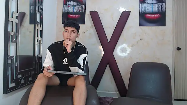 KING_OFF_BOYS Webcamshow