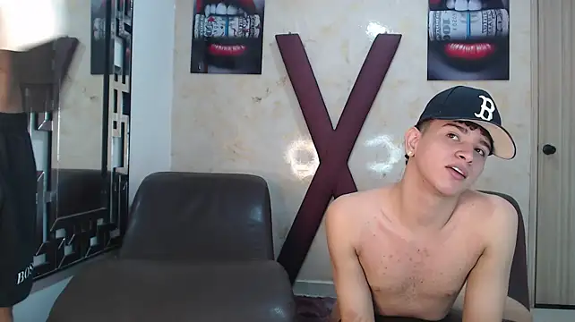 KING_OFF_BOYS Webcam Show