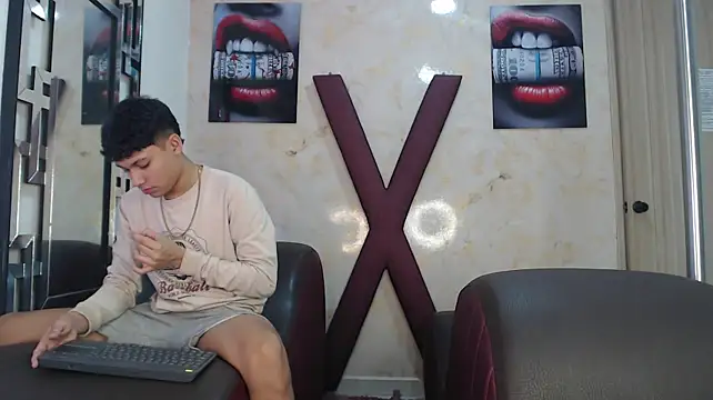 عرض كام KING_OFF_BOYS
