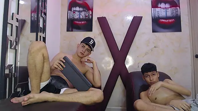 KING_OFF_BOYS Show Webcam