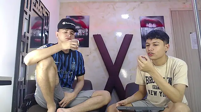 KING_OFF_BOYS Pertunjukan Webcam