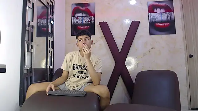 KING_OFF_BOYS Webcam-Show