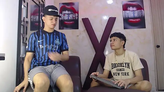 KING_OFF_BOYS Webcam show