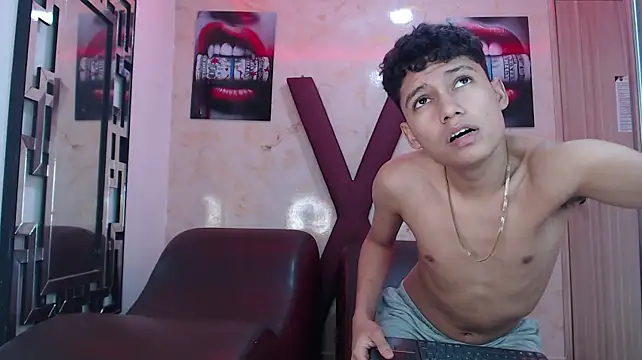 KING_OFF_BOYSn Webbikameraesitys