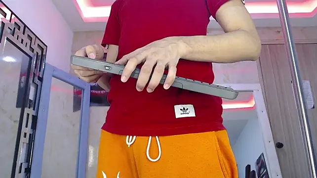 KING_OFF_BOYS Webcam show