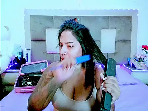 Show Webcam de indiantopaz694u