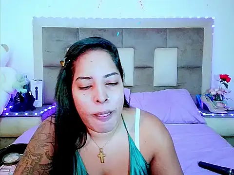indiantopaz694u Webcam Show