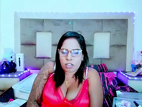 indiantopaz694u Chat XXX in diretta