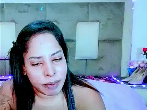 Czat XXX na żywo – indiantopaz694u