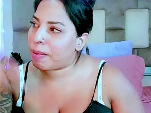 แชท XXX สดของ indiantopaz694u
