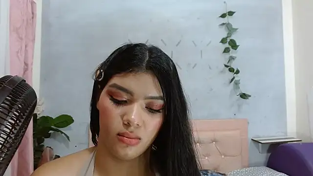 Show modela Alma_Meza na web-kameri