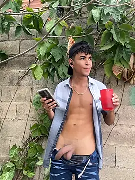 hotboys1924 网络视讯表演