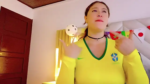 Show de Anaise_latif na webcam