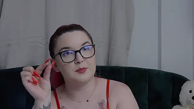 Chat +18 de KailyKay ao vivo