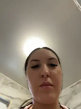 Lucy_doll22 Pertunjukan Webcam