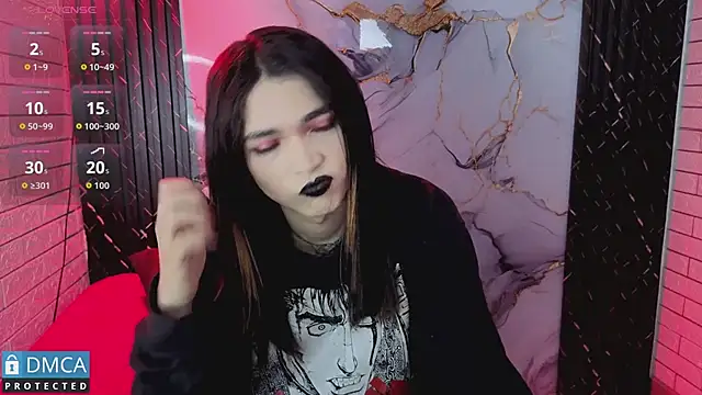 MaeveKuro webkamerás műsora