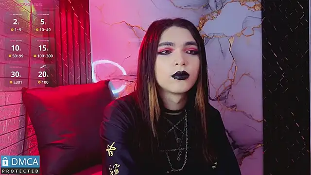 MaeveKuro 웹캠 쇼