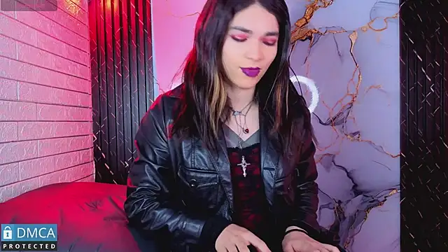 MaeveKuro Webcam Show