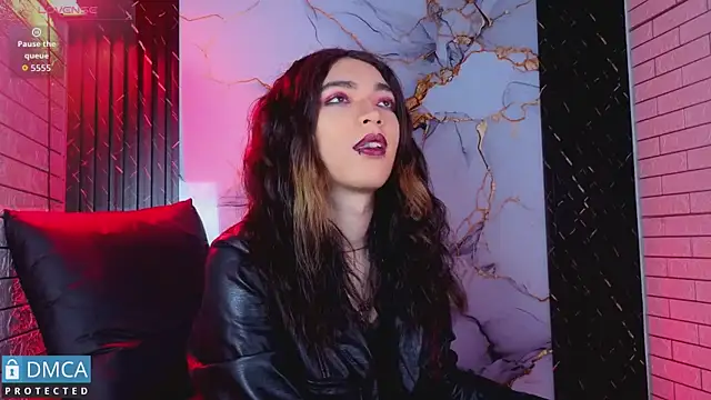 MaeveKuro Webcam-Show