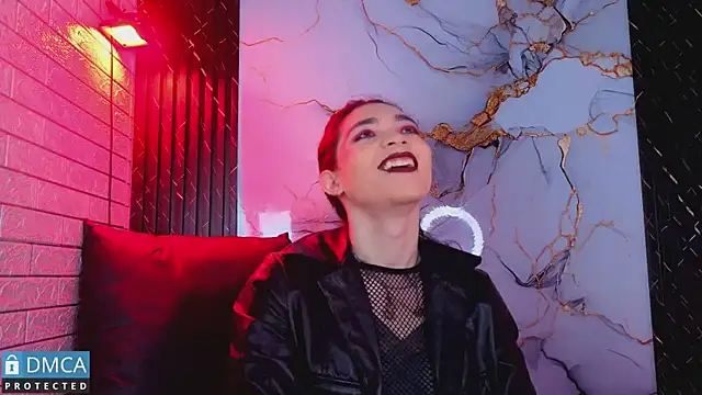 MaeveKuro Webcam-Show