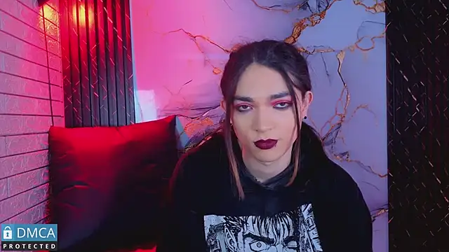 MaeveKuron Webbikameraesitys