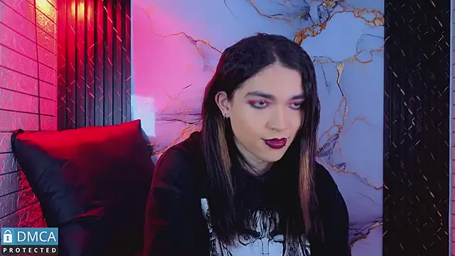 MaeveKuro 웹캠 쇼