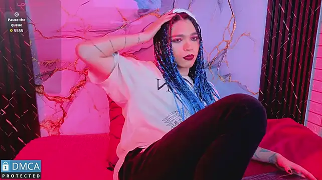 MaeveKuro Webcam Show