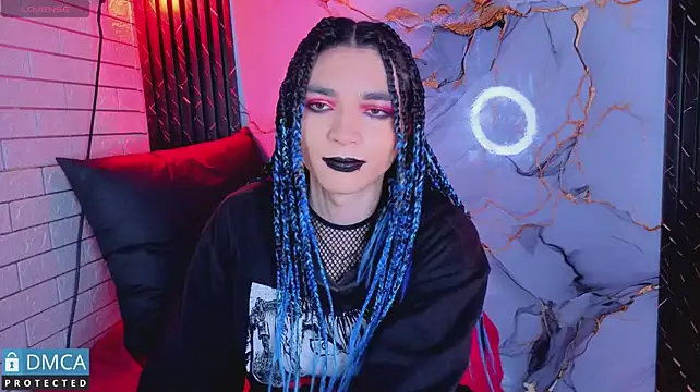 MaeveKuro Webcamshow