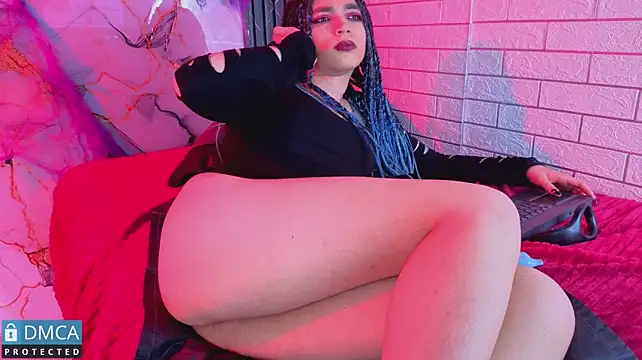 MaeveKuro Pertunjukan Webcam