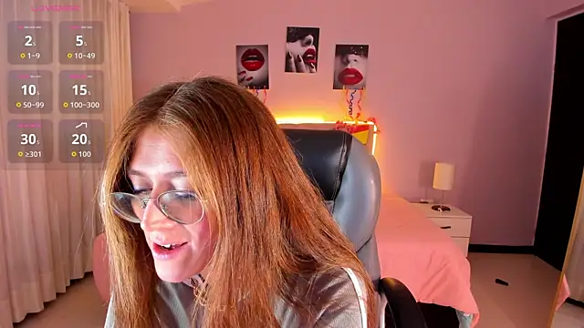 Živý XXX chat Emily_Warren_