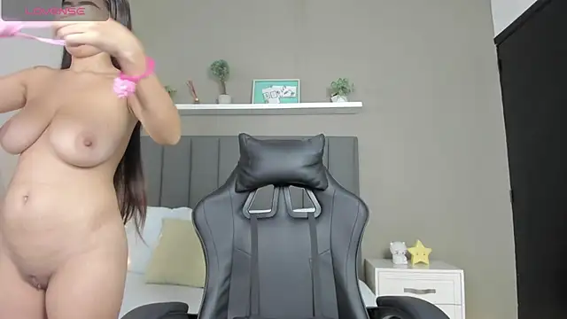 dulce_victoriaa_'s Live XXX Chat