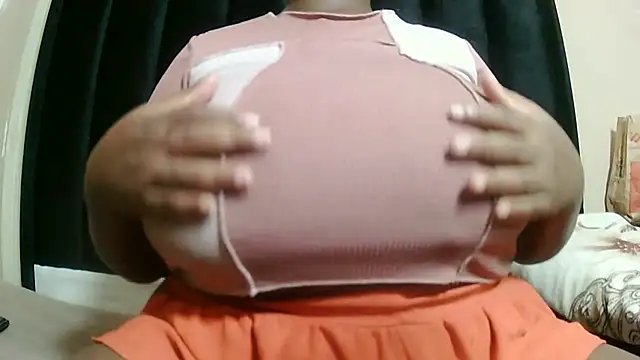wamie12's Webcam Show