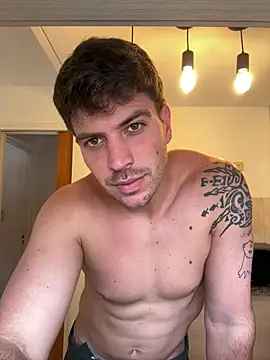 Show modela ArgentiiinoBoy na web-kameri