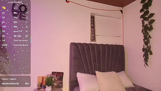 Živá chatovací místnost miaoconell