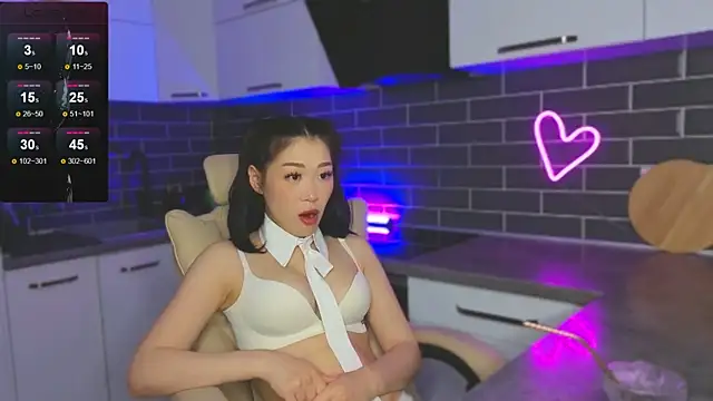 ShaiyaMinn3 Show in webcam