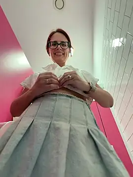 NataKitten Show in webcam