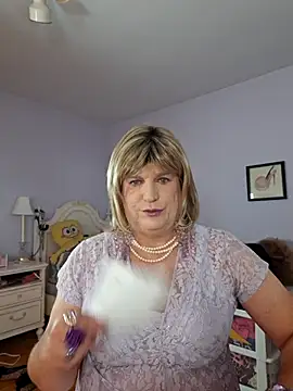 Victoriatv1: διαδικτυακό σόου στην κάμερα