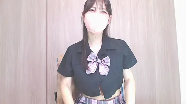 NANA_7 Pertunjukan Webcam
