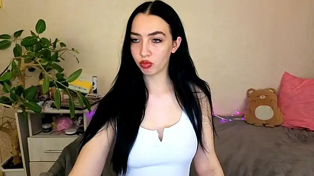 XXX chat uživo modela WildKittenX_
