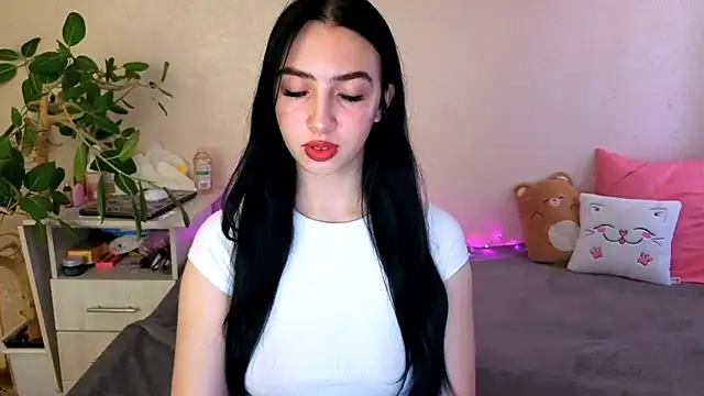 WildKittenX_のライブXXXチャット