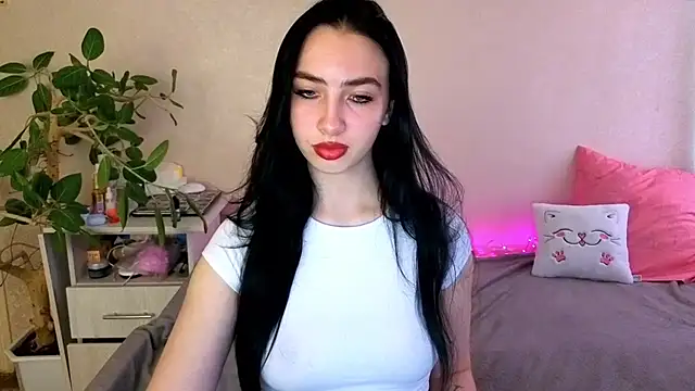 WildKittenX_'s Live XXX Chat
