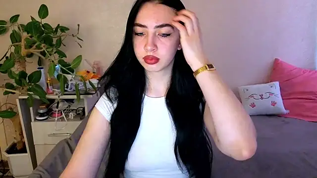 WildKittenX_ – Live XXX-chat