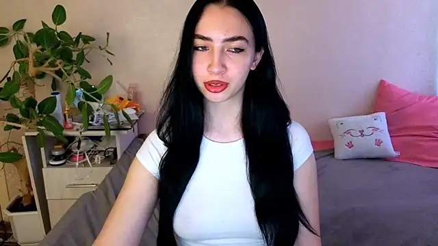 WildKittenX_n Live XXX chat